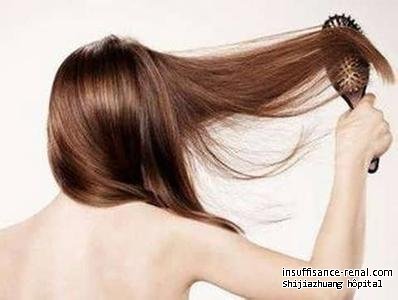 Quelles sont les causes de perte de cheveux sur la néphropathie lupique