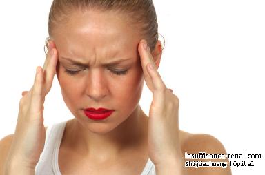 Pourquoi les patients d'insuffisance rénale souffrent maux de tête