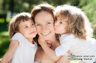 Aider les enfants avec la maladie rénale à vivre bien