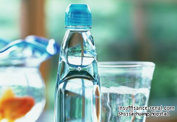 La consommation de l'eau pour les patients de l'insuffisance rénale