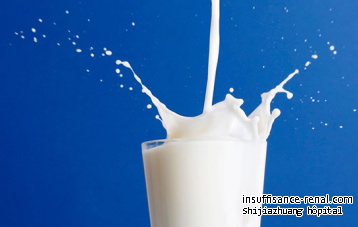 Peuvent-les patients atteints de insuffisance rénale chronique boire du lait